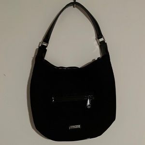 Black shoulder bag